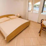 And Ive Apartment Tisno